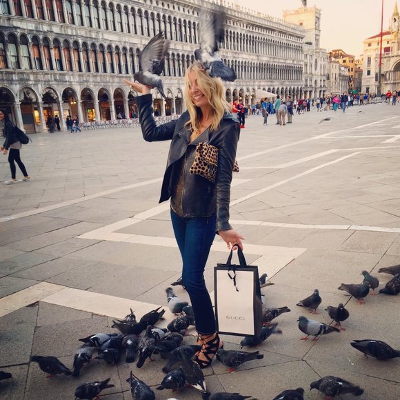 Lisa Challenger - Picture 8 of 16